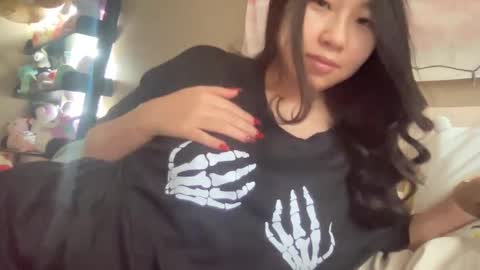 Snapshot of hiddenr0se chatting on March 1, 2025, 8:53 pm HiddenR0se online show from March 1, 2025, 8:53 pm