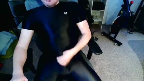 Snapshot of higher_lycra chatting on October 23, 2025, 3:33 pm higher_lycra online show from October 23, 2025, 3:33 pm