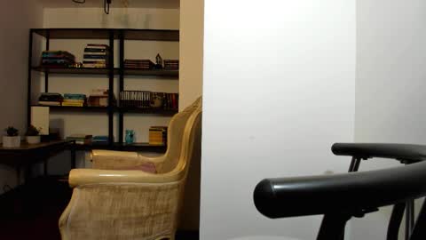 Hillary online show from September 12, 2025, 10:15 am