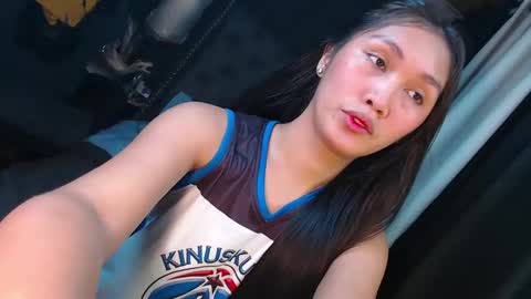 yuricah online show from January 13, 2025, 4:50 am