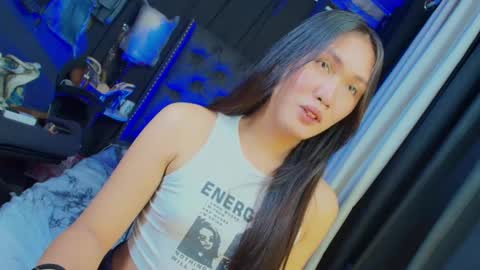 yuricah online show from January 28, 2025, 4:50 am