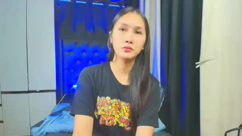 yuricah online show from November 18, 2025, 1:00 am