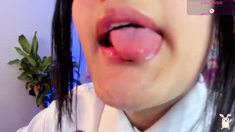 hinata online show from December 18, 2024, 7:52 pm