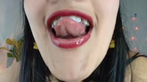 hinata online show from September 11, 2025, 9:04 pm