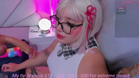 Snapshot of hinata_dolly chatting on October 9, 2025, 8:34 am hinata_dolly online show from October 9, 2025, 8:34 am