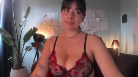 Snapshot of hinnata69 chatting on December 2, 2025, 4:46 pm Hinnata online show from December 2, 2025, 4:46 pm