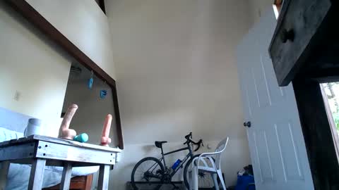 Hippie Jijm online show from September 23, 2025, 6:55 pm