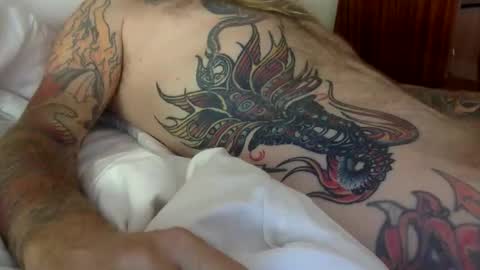 Snapshot of hippybiker chatting on October 20, 2025, 10:38 am hippybiker online show from October 20, 2025, 10:38 am