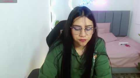 Snapshot of hisis_tay chatting on September 28, 2025, 11:48 am hisis online show from September 28, 2025, 11:48 am
