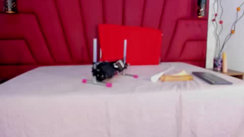 Hisoka online show from September 16, 2025, 9:49 pm