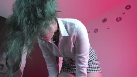 Hitomi Arata online show from January 30, 2025, 7:37 pm