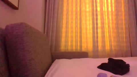 Snapshot of hknox714 chatting on November 14, 2025, 7:18 am hknox714 online show from November 14, 2025, 7:18 am