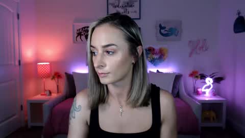 Holi Hurricane online show from February 12, 2025, 4:44 am