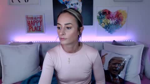 Holi Hurricane online show from March 1, 2025, 4:47 am