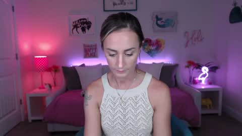 Holi Hurricane online show from September 10, 2025, 3:17 am