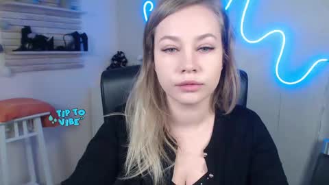 Holly online show from December 30, 2024, 6:31 am