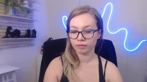 Holly online show from January 22, 2025, 6:31 am