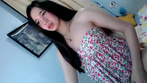 Snapshot of holly_sasa chatting on December 3, 2025, 5:26 am Sasa online show from December 3, 2025, 5:26 am