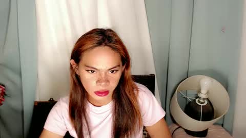 Mika Duhay Velat online show from December 8, 2024, 3:53 am