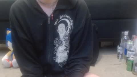 Holly Hawkes online show from September 16, 2025, 7:26 pm