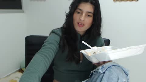 Snapshot of hollyshit_ chatting on March 1, 2025, 4:26 am hollyshit_ online show from March 1, 2025, 4:26 am