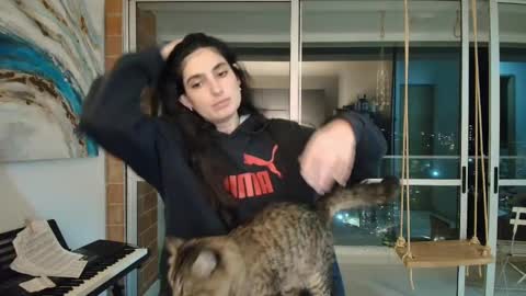 Snapshot of hollyshit_ chatting on November 4, 2025, 12:43 am hollyshit_ online show from November 4, 2025, 12:43 am