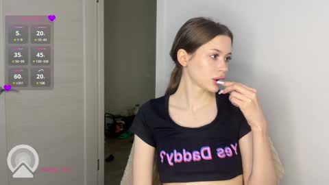 Vio online show from December 3, 2024, 5:45 pm