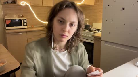 dori not holy get my tg channel with link from description under last photo online show from February 5, 2025, 12:20 am