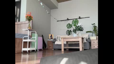 dori not holy get my tg channel with link from description under last photo online show from November 18, 2025, 11:36 am