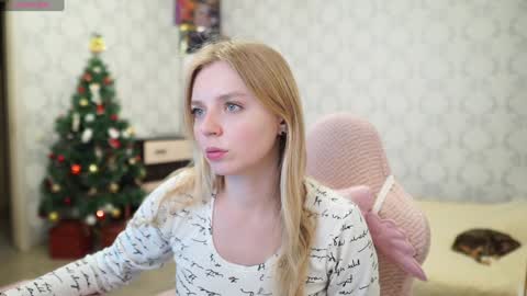 Snapshot of holydumplings chatting on December 15, 2024, 1:54 pm Taiga online show from December 15, 2024, 1:54 pm