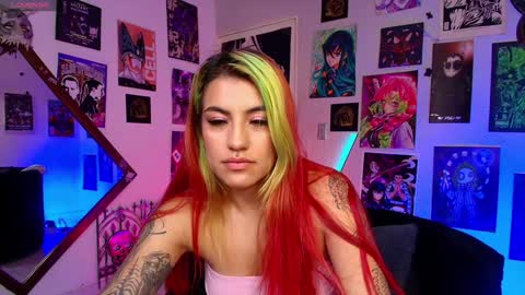 Snapshot of holyeva chatting on February 6, 2025, 10:21 pm online show from February 6, 2025, 10:21 pm
