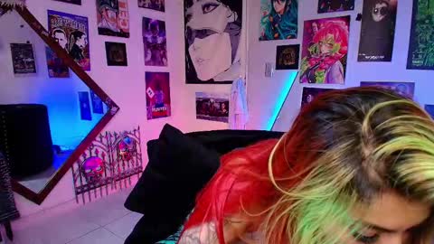 Snapshot of holyeva chatting on February 9, 2025, 7:52 pm online show from February 9, 2025, 7:52 pm