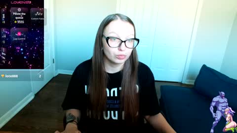 Snapshot of holyweed420 chatting on January 24, 2025, 7:07 pm Viktoria online show from January 24, 2025, 7:07 pm
