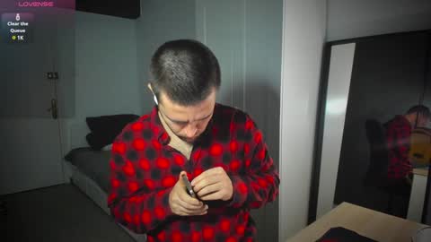 Snapshot of honestandrew chatting on January 31, 2025, 6:35 am Andrew online show from January 31, 2025, 6:35 am