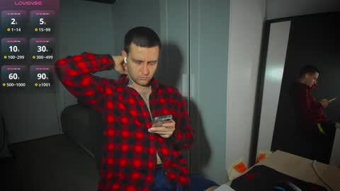 Snapshot of honestandrew chatting on February 2, 2025, 6:26 am Andrew online show from February 2, 2025, 6:26 am