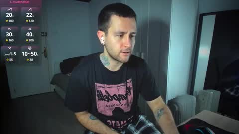 Snapshot of honestandrew chatting on February 17, 2025, 6:20 am Andrew online show from February 17, 2025, 6:20 am