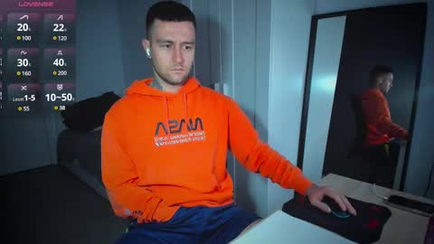 Snapshot of honestandrew chatting on March 1, 2025, 3:05 pm Andrew online show from March 1, 2025, 3:05 pm