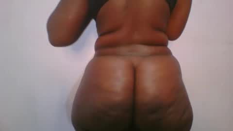 honey_beb online show from October 8, 2025, 5:49 am