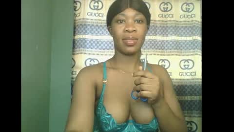 Flora online show from November 12, 2025, 9:10 am