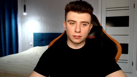 Snapshot of honey_furry chatting on December 26, 2024, 5:30 pm Wolfy online show from December 26, 2024, 5:30 pm