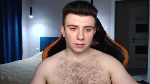 Snapshot of honey_furry chatting on December 27, 2024, 1:11 am Wolfy online show from December 27, 2024, 1:11 am