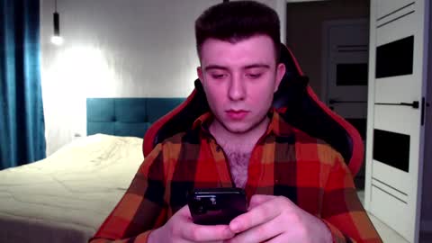 Snapshot of honey_furry chatting on January 21, 2025, 4:48 pm Wolfy online show from January 21, 2025, 4:48 pm