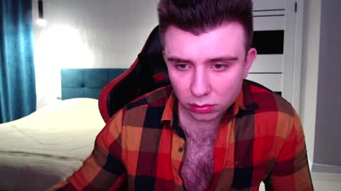 Snapshot of honey_furry chatting on January 23, 2025, 10:44 pm Wolfy online show from January 23, 2025, 10:44 pm