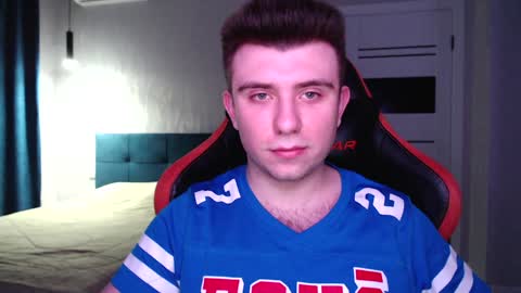 Snapshot of honey_furry chatting on January 24, 2025, 11:23 pm Wolfy online show from January 24, 2025, 11:23 pm