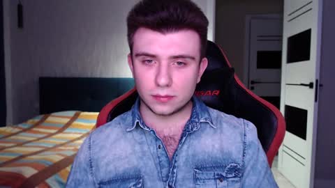 Snapshot of honey_furry chatting on February 1, 2025, 2:47 am Wolfy online show from February 1, 2025, 2:47 am