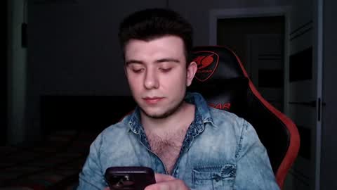 Snapshot of honey_furry chatting on February 1, 2025, 5:49 am Wolfy online show from February 1, 2025, 5:49 am