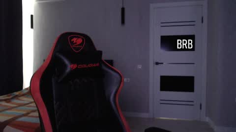 Snapshot of honey_furry chatting on February 25, 2025, 7:09 am Wolfy online show from February 25, 2025, 7:09 am