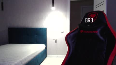 Snapshot of honey_furry chatting on March 11, 2025, 4:40 pm Wolfy online show from March 11, 2025, 4:40 pm