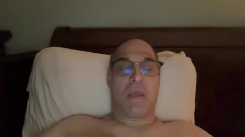 honey_man14 online show from October 12, 2025, 2:38 pm