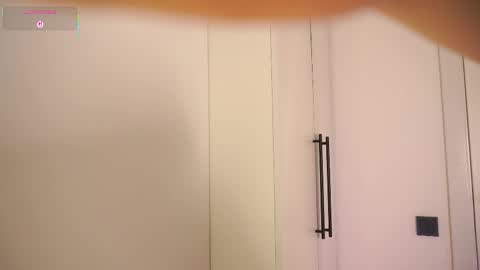 Snapshot of honey_pixie chatting on September 20, 2025, 4:19 pm honey_pixie online show from September 20, 2025, 4:19 pm